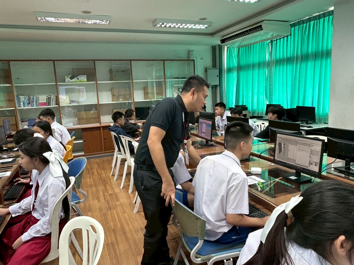 Secondary 6 Students Design Furniture in SketchUp as Preparation for Major House Project