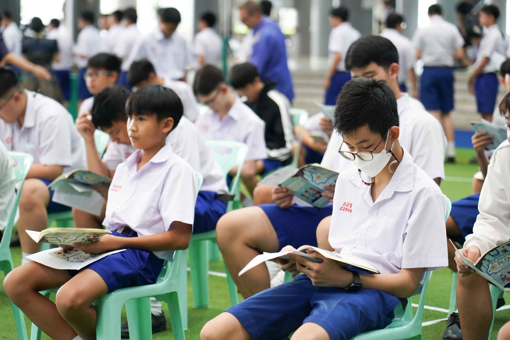 Secondary 3 Students Hone English Skills at Reading Aloud and Conversation Performance