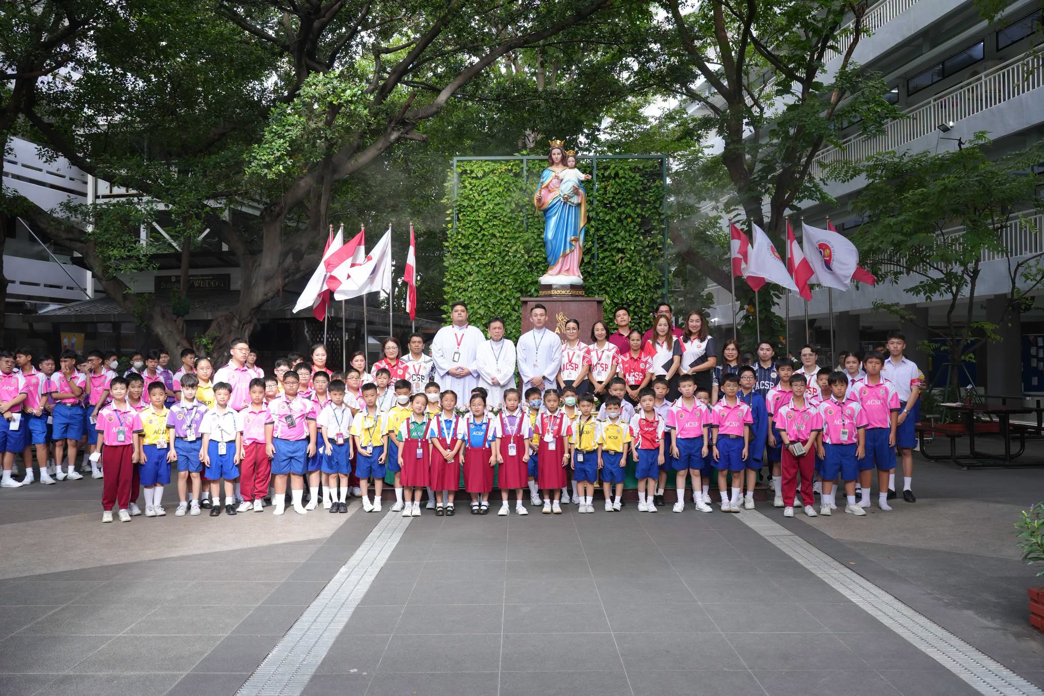 โรงเรียนอัสสัมชัญสมุทรปราการ จัดพิธีเทิดเกียรติพระนางมารีย์รับเกียรติเข้าสู่สวรรค์ทั้งกายและวิญญาณ